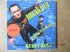 adver5 break out cd single