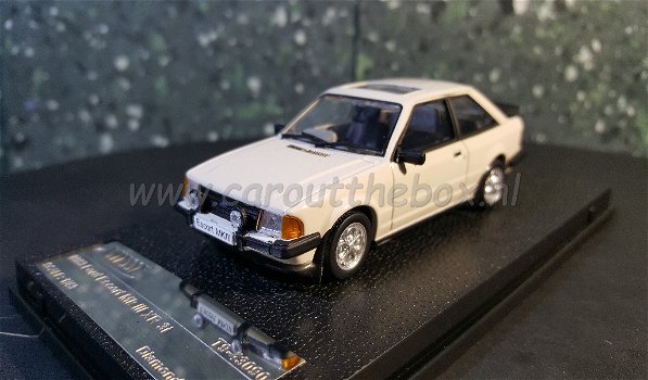 Ford Escort MKIII xr3i wit 1:43 Triple 9 - 1