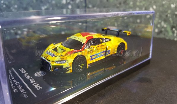 Audi R8 LMS #5 of # 24 1:64 64 para - 1