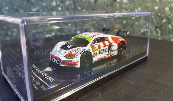 Audi R8 LMS #5 of # 24 1:64 64 para - 4