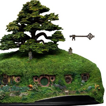 Weta LOTR Bag End on the Hill Limited Edition - 6