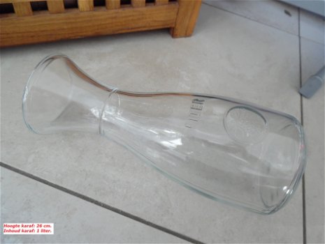 Hoge glazen karaf met een inhoud van 1 liter (hoogte: 26 cm) - 3