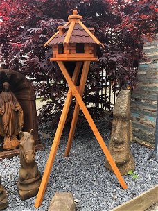 Fraai houten vogelhuis met voedersilo , vogel , tuin deco