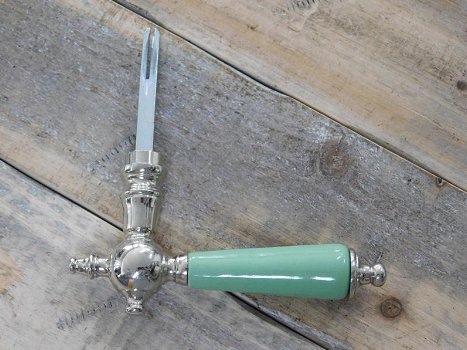 Deurklink Bright Nickel - pastelgroene keramisch handvat - 1