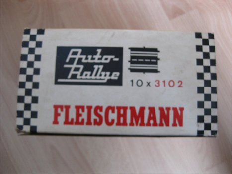 UITVERKOCHT Fleischmann racebaan baanstuk half recht in ovp geel 3102 - 1