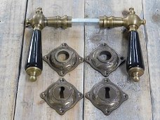 Klassieke set deurbeslag, Art Nouveau, porselein handvat