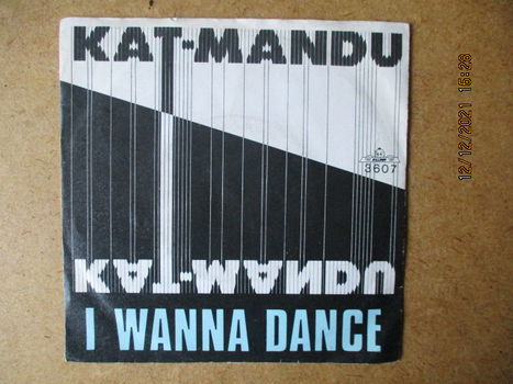 a4377 kat-mandu - i wanna dance - 0