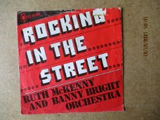 a4428 ruth mc kenny - rocking in the street