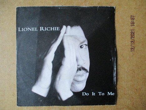 a4481 lionel richie - do it to me - 0