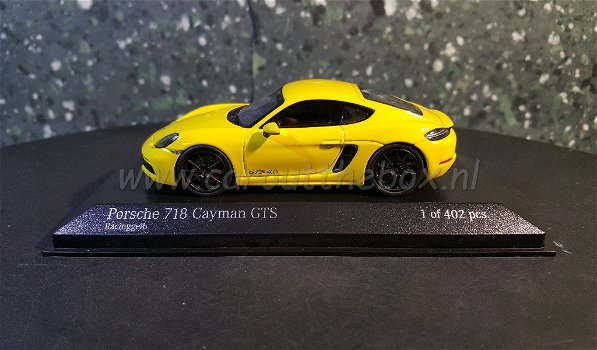 Porsche 718 Cayman GTS geel 1:43 Minichamps - 0
