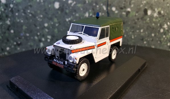 Land Rover lightweight RAF police 1:43 Oxford - 1