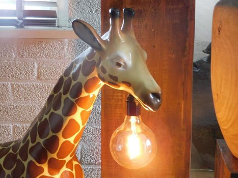 Bijzondere Giraffe lamp , 110cm ,polystone - 1