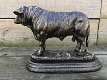beeld van een stier, gemaakt van gietijzer , stier - 5 - Thumbnail