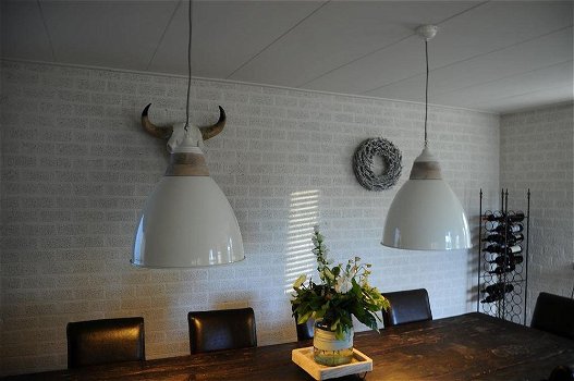 Prachtige By-boo hanglamp, creme -wit-hout afzetting. - 2