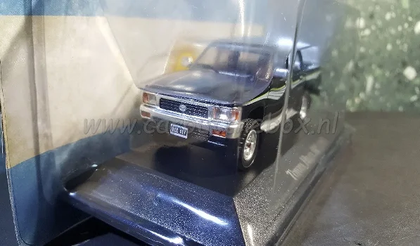 Toyota Hilux SR5 1997 zwart 1:43 Atlas - 1