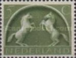 411 Nederland 5  cent 1943 conditie: postfris met plakker