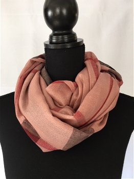 Burberry achtige sjaal met glitter roze - 0