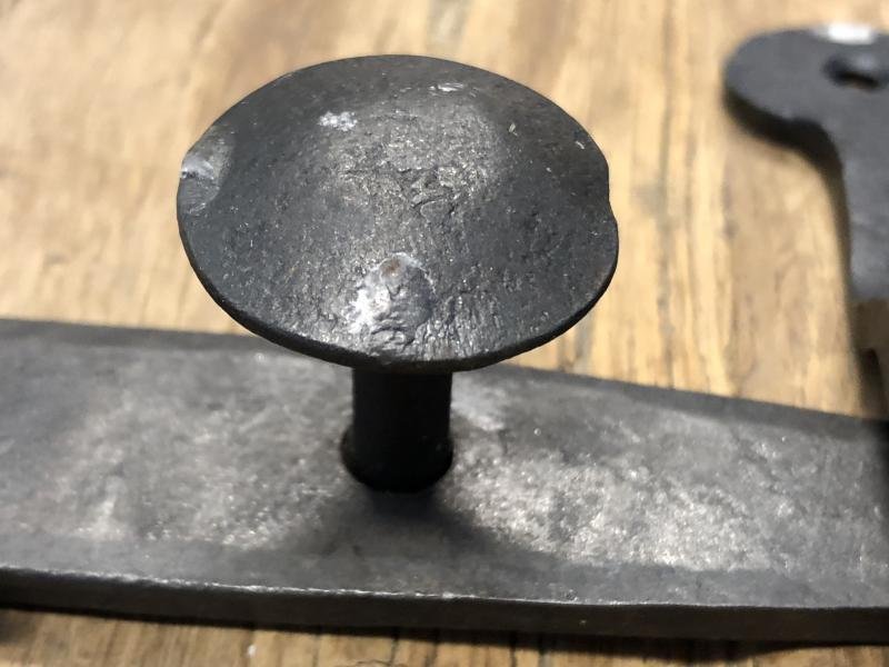 Uniek en rustiek ontworpen valslot, op uw houten deur - Afbeelding 5
