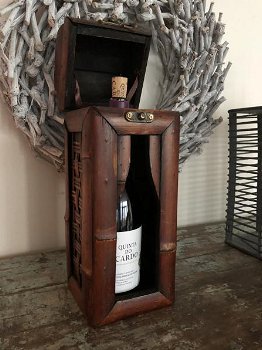 koloniaal houten kist ,fles wijn, bamboeafwerking , kado - 2