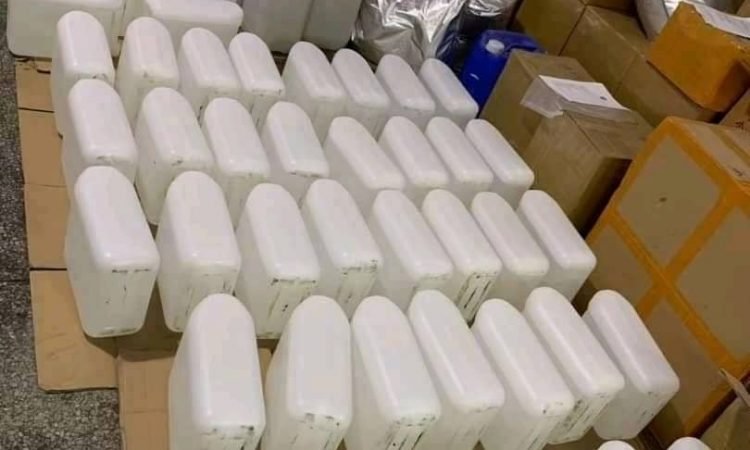 Gamma-Butyrolactone (GBL)and GHB powder and liquid - nr. 1