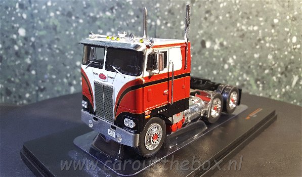 Peterbilt 352 Pacemaker 1979 rood 1/43 Ixo V583 - 1