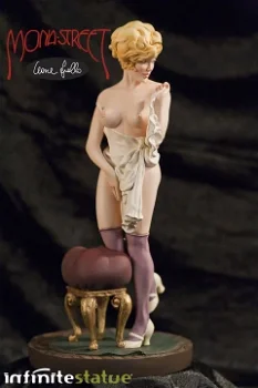 Infinite Mona Street statue Leone Frollo - 2