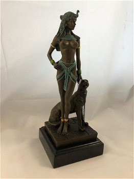 Een bronzen beeld van Cleopatra met PANTHER , green - 3