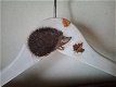 Houten kledinghanger egel dier bladeren decoupage - 1 - Thumbnail