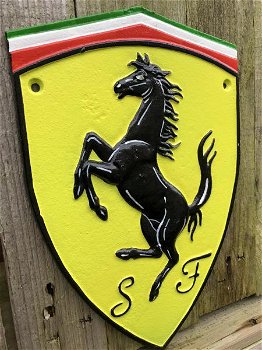 Gietijzeren Ferrari logo wandschild, embleem, garageplaat. - 1