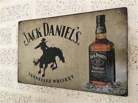Metalen bord met geschilderde Jack Daniel's items - 2