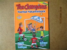 adv5479 the champions voetbal vakantieboek
