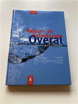 Natuur- en Scheikunde Overal 2 mHV leerboek. Isbn: 9789011058743 // 9011058747 . - 0