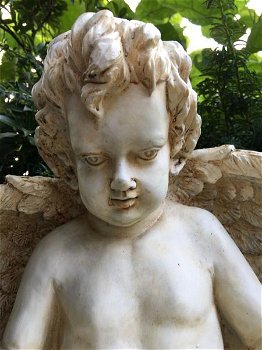 Engel op bol, vol terracotta beeld , grafbeeld , engel - 6