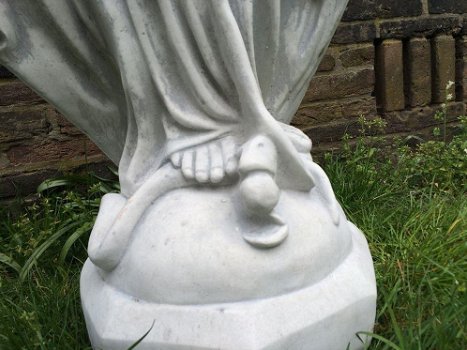 Groot Maria tuinbeeld, massief gegoten steen,tuinbeeld - 7
