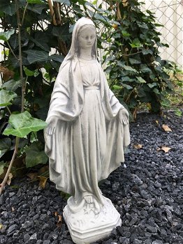 Madonna beeld, vol steen-tuinbeeld ,beeld , Heilige Maria - 1