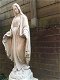 Maria beeld op sokkel, tuinbeeld massief gegoten steen - 1 - Thumbnail