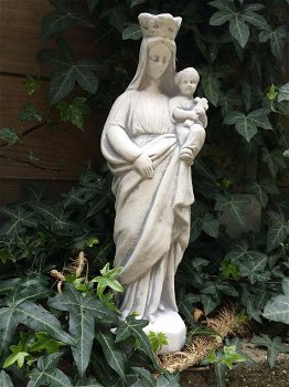 Maria met kind in de arm, vol steen, onbehandeld - 1