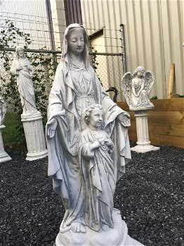Maria met kind, vol steen-Here Jezus-beeld , tuin - 1