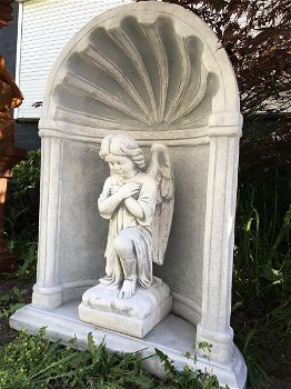 Mooi knielend engelbeeld-bidkapel steen , graf , bid kappel - 6