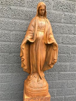 Mooi Maria beeld vol steen ,tuinbeeld ,graf ,decoratie - 0