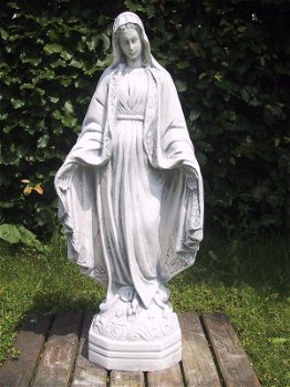 Mooi Mariabeeld vol steen ,tuinbeeld-graf ,Accessoires - 0