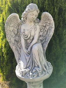 Mooie engel, vol steen,  eye-catcher , tuin