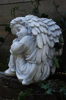 Prachtige zittende engel,detail ,steen , graf Accessoires - 4