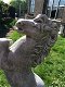 Paard op sokkel, vol steen-paard-tuinbeeld-beeld - 2 - Thumbnail