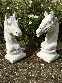 paardenhoofd,vol steen , tuin , paarden beeld , paard - 4