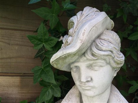 Sculptuur beeld dame, vol steen, prachtig ,hoofd , buste - 2