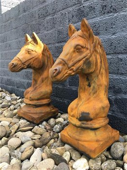 Set van 2 paardenhoofden,steen oxide , paard , buste - 5