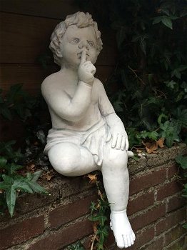 Zittende jongen in gebaar,vol steen,tuinbeeld , tuin - 3