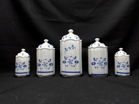 5 porcelein potten,3 maten,wit met blauw bloemmotief,zgan - 0