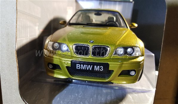 BMW M3 (E46) 2000 1:18 Solido - 1